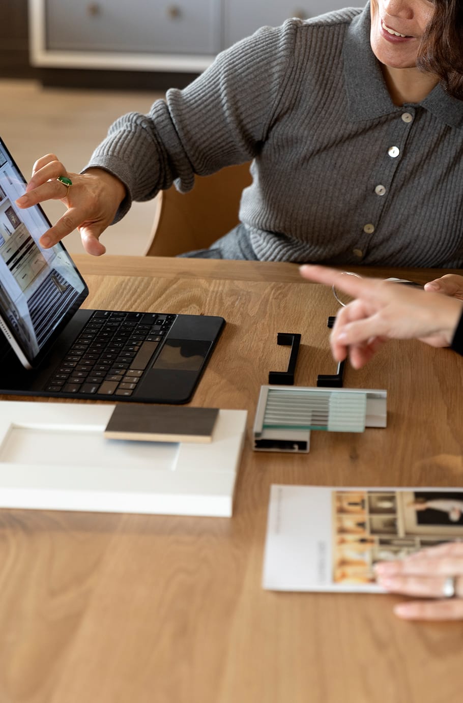 Design consultation using 3D technology